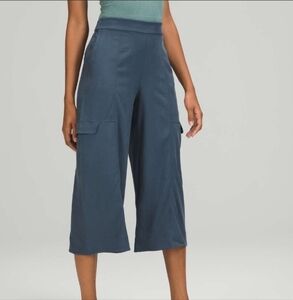 Lululemon Metropolis Maven High Rise Crop - Iron Blue